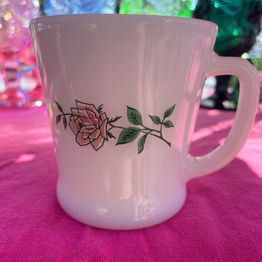 🌹Vintage Fire-King Anniversary Rose Milk Glass Mug